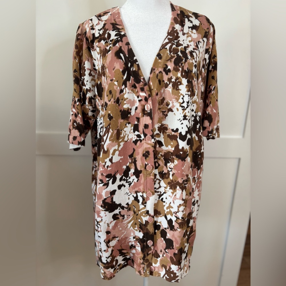 D&co Floral V-Neck Sweater - Pink, Brown, White size XL in great condition
